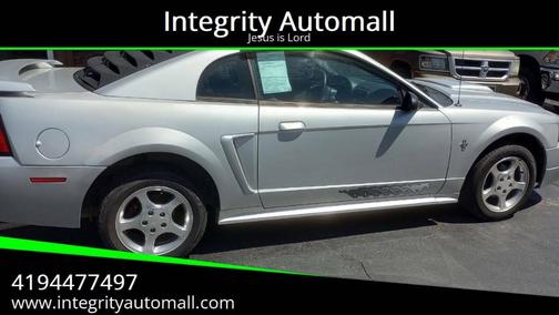 2003 Ford Mustang Deluxe