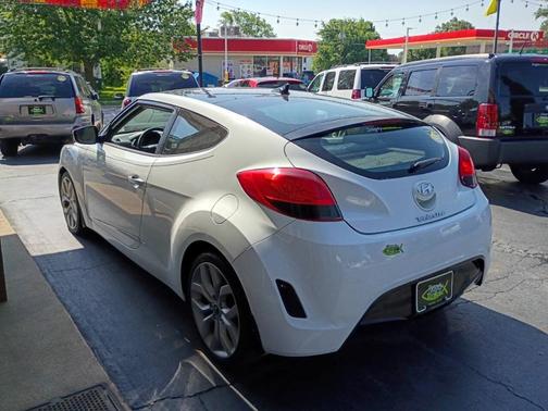 2013 Hyundai Veloster Base