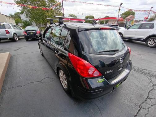 2009 Nissan Versa 1.8 SL