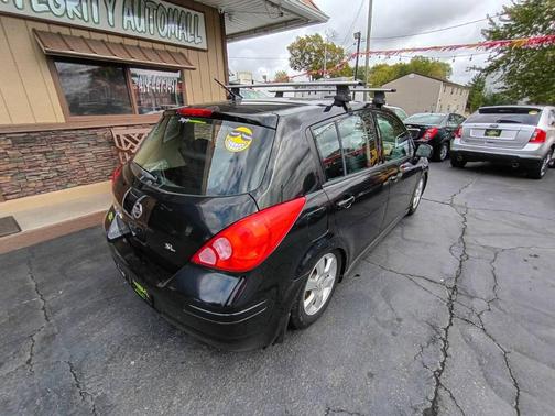 2009 Nissan Versa 1.8 SL