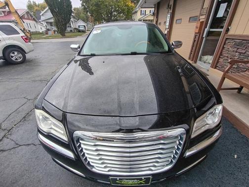 2013 Chrysler 300C Base