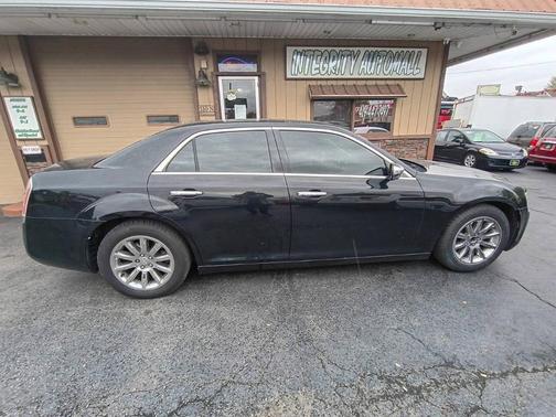2013 Chrysler 300C Base