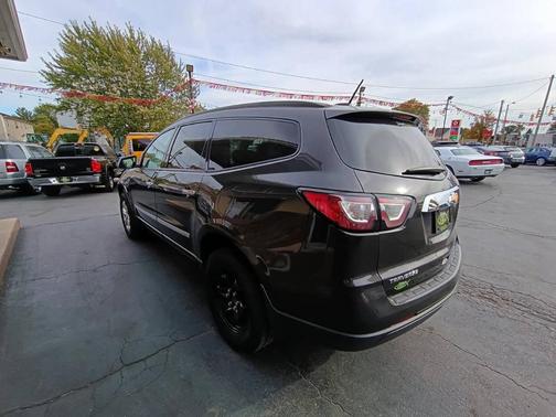 2017 Chevrolet Traverse LS