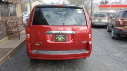 2009 Chrysler Town & Country Touring