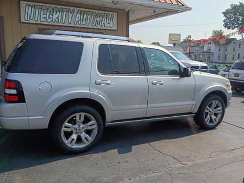 2010 Ford Explorer Limited