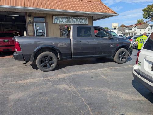 2015 RAM 1500 SLT