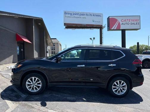 Magnetic Black 2018 Nissan Rogue SV