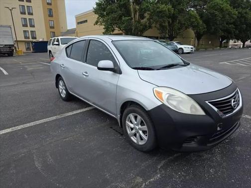 2014 Nissan Versa 1.6 SV