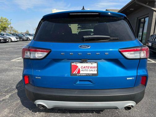 2020 Ford Escape SE