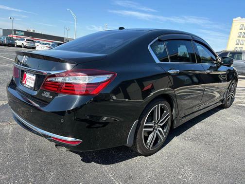 2017 Honda Accord Touring V6
