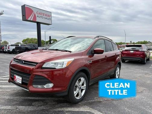 Ruby Red Metallic Tinted Clearcoat 2016 Ford Escape SE