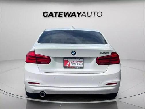 2017 BMW 320 i