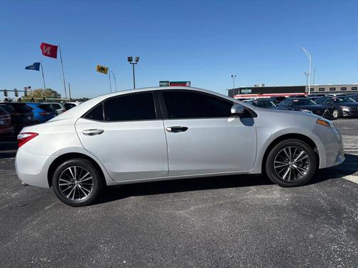2016 Toyota Corolla LE Premium