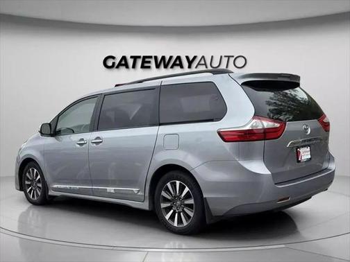 2018 Toyota Sienna Limited Premium