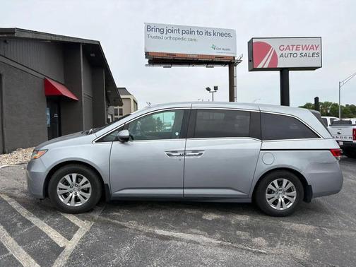 Lunar Silver Metallic 2017 Honda Odyssey EX-L