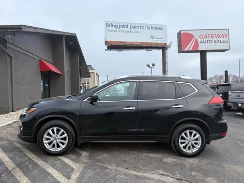 2017 Nissan Rogue SV