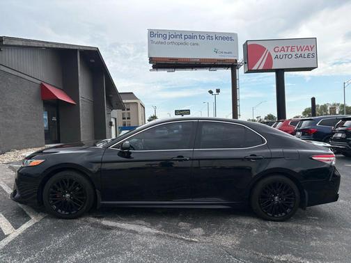2018 Toyota Camry LE