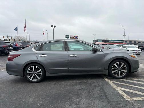 2017 Nissan Altima 2.5 SR