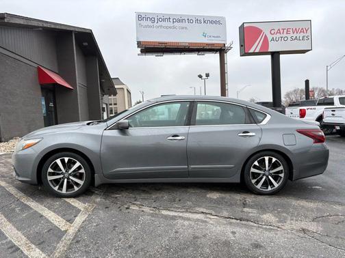 2017 Nissan Altima 2.5 SR