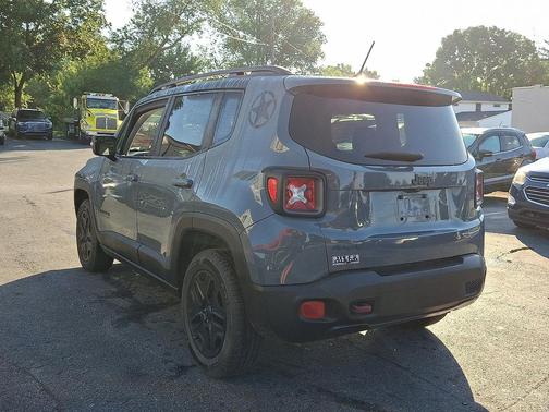 2017 Jeep Renegade Trailhawk
