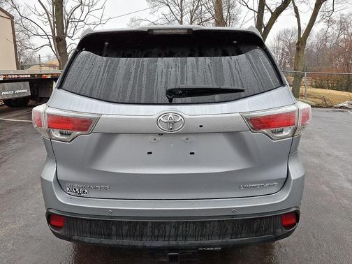 2014 Toyota Highlander Limited Platinum
