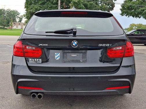 Jet Black - 668 2015 BMW 328 xDrive