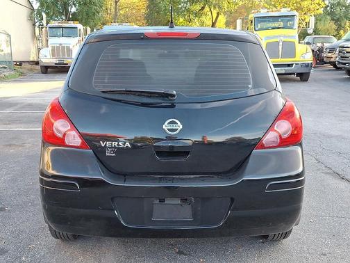 2012 Nissan Versa 1.8 S
