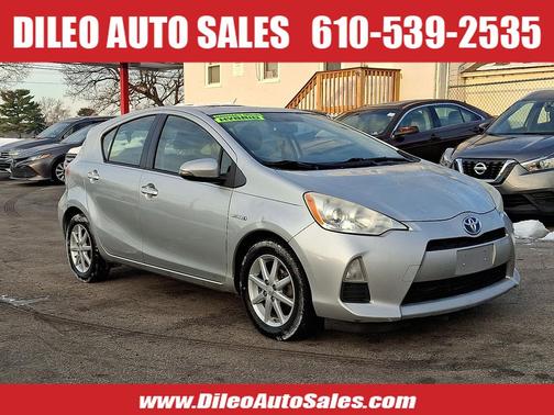 2013 Toyota Prius c Three