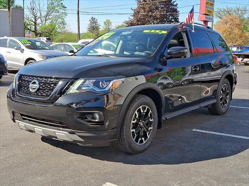2019 Nissan Pathfinder SL
