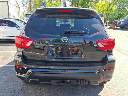 2019 Nissan Pathfinder SL