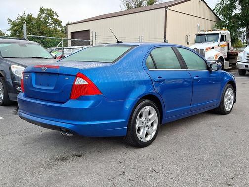 2011 Ford Fusion SE