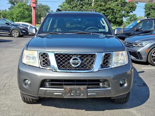 2009 Nissan Pathfinder SE