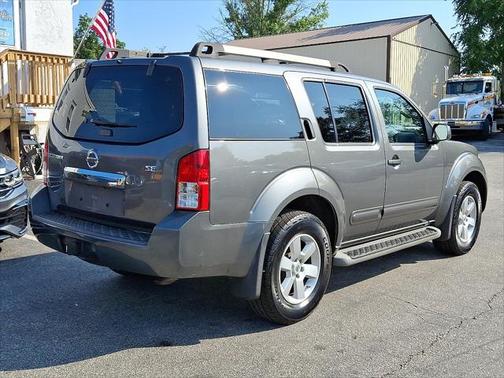 2009 Nissan Pathfinder SE