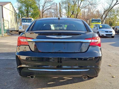 2014 Chrysler 200 Limited