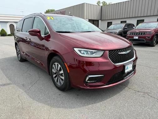 2021 Chrysler Pacifica Hybrid Touring L