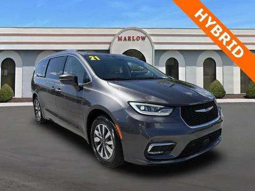 2021 Chrysler Pacifica Hybrid Touring L
