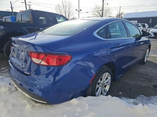 2016 Chrysler 200 Limited