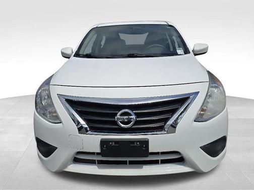 2018 Nissan Versa 1.6 S+