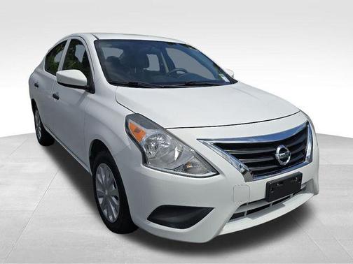 2018 Nissan Versa 1.6 S+