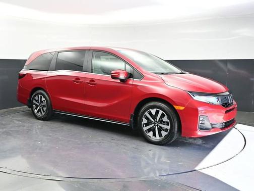 Radiant Red Metallic Ii 2026 Honda Odyssey