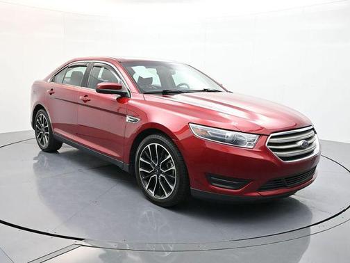 2018 Ford Taurus SEL