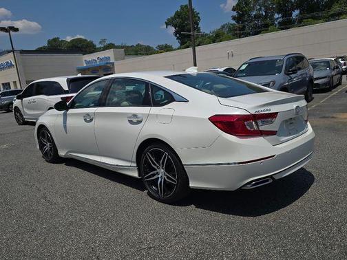 2022 Honda Accord Touring 2.0T