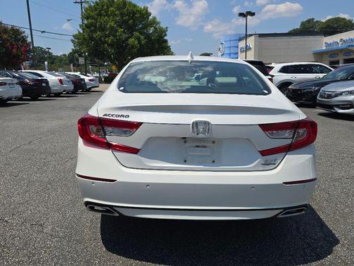2022 Honda Accord Touring 2.0T
