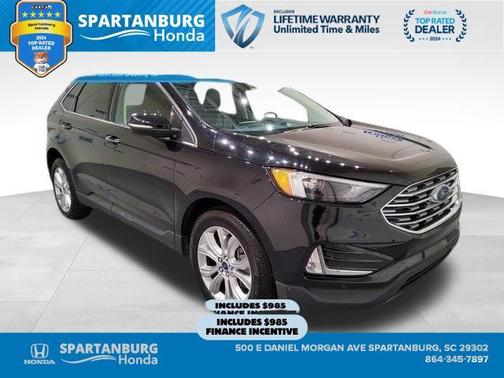 2022 Ford Edge Titanium