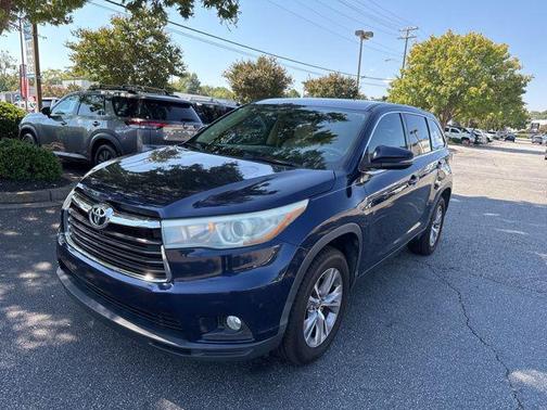 2016 Toyota Highlander LE Plus
