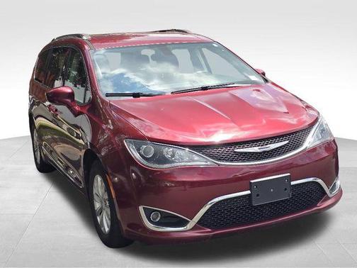 2018 Chrysler Pacifica Touring-L