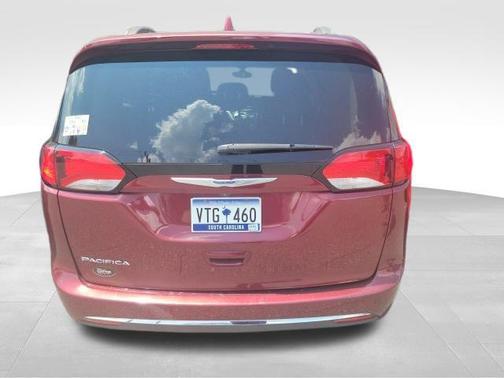 2018 Chrysler Pacifica Touring-L