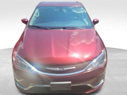 2018 Chrysler Pacifica Touring-L