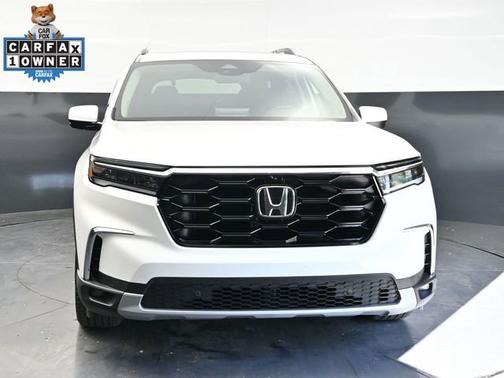 Platinum White Pearl 2025 Honda Pilot