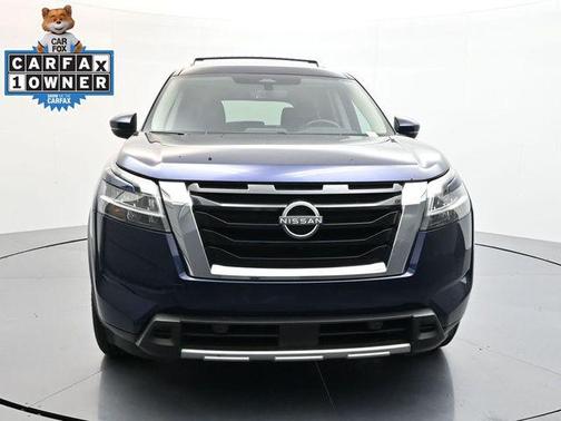 2023 Nissan Pathfinder SL FWD
